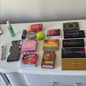 Bundle of makeup!!